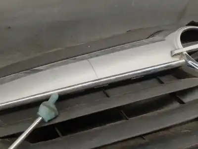 Автозапчастина б/у передня решіта для opel corsa d (s07) 1.2 (l08 l68) посилання на oem iam 13179940  6400633