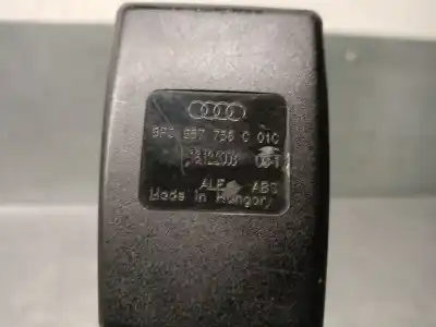 Автозапчасти б/у крюк для ремня передний правый за audi a3 (8p) 2.0 tdi ссылки oem iam 8p0857756c  8p085775601c