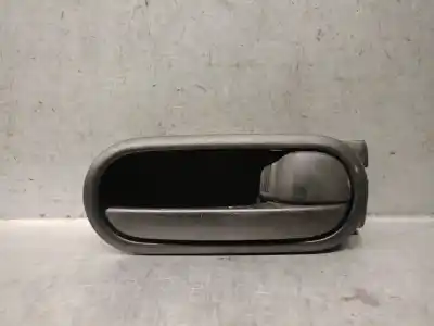 Peça sobressalente para automóvel em segunda mão puxador interior traseiro direito por mazda 2 lim. (de) 1.5 16v cat referências oem iam 
