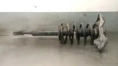 Автозапчастина б/у передній правий амортизатор для AUDI A4 AVANT (B5) 1.9 TDI Quattro Посилання на OEM IAM 8D0413031BM  8D0413031BM