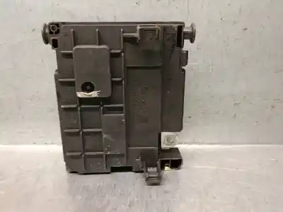 Second-hand car spare part fuse box unit for citroen c4 lim. 1.6 16v oem iam references 9807427980  