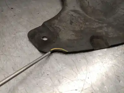 Peça sobressalente para automóvel em segunda mão cobertura / proteção do motor por bmw 3 touring (e91) 320 d referências oem iam 51757059388 74850610 51757059388