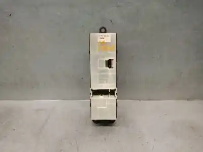 Peça sobressalente para automóvel em segunda mão botão / interruptor elevador vidro dianteiro esquerdo por nissan note (e11, ne11) 1.5 dci referências oem iam 254019u10b  254019u10b