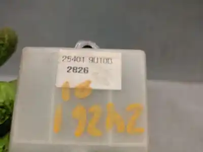 Peça sobressalente para automóvel em segunda mão botão / interruptor elevador vidro dianteiro esquerdo por nissan note (e11, ne11) 1.5 dci referências oem iam 254019u10b  254019u10b