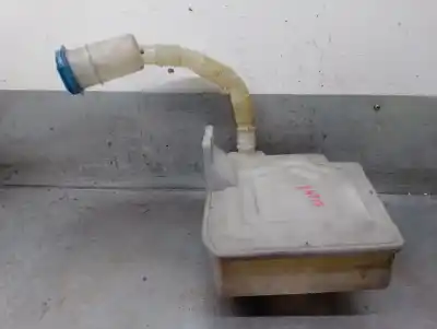 Second-hand car spare part windscreen washer bottle for seat leon (1p1) 1.9 tdi oem iam references 1k0955453q