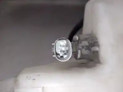 Second-hand car spare part windscreen washer bottle for bmw serie 3 compact (e46) 2.0 16v diesel cat oem iam references 61667007970  