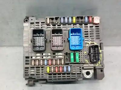 Second-hand car spare part fuse box unit for citroen ds5 2.0 bluehdi 150 oem iam references 9810296480