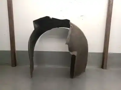 Tweedehands auto-onderdeel linker wiel arch voor audi a6 berlina (4b2) 2.5 v6 24v tdi cat (aym) oem iam-referenties 4b0821171c