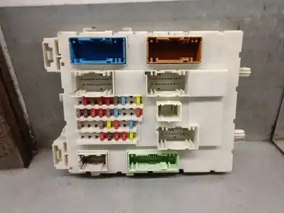 Piesă de schimb auto la mâna a doua panou siguranțe pentru volvo v40 fastback (525) d3 referințe oem iam 31394136