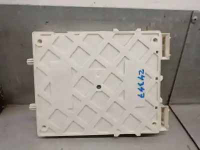 Second-hand car spare part fuse box unit for volvo v40 fastback (525) d3 oem iam references 31394136  04009324