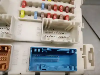 Second-hand car spare part fuse box unit for volvo v40 fastback (525) d3 oem iam references 31394136  04009324