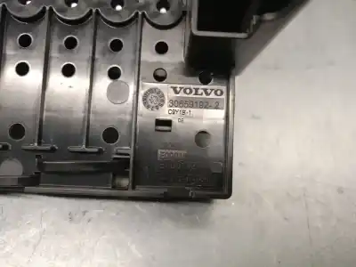 Second-hand car spare part fuse box unit for volvo v40 fastback (525) d3 oem iam references 30659192  e00019240