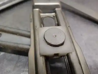 Second-hand car spare part driver left window regulator for opel combo 1.7 16v di cat (y 17 dtl / lk8) oem iam references 09224215  5140055