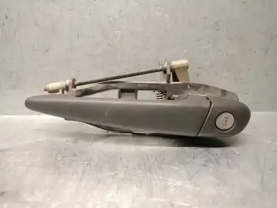 Peça sobressalente para automóvel em segunda mão puxador exterior dianteiro esquerdo por bmw serie 3 touring (e46) 2.0 16v diesel cat referências oem iam 51217002271
