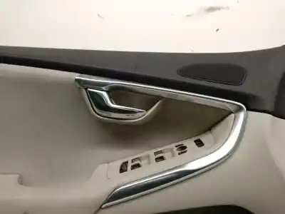 Peça sobressalente para automóvel em segunda mão forra / revestimento da porta dianteira esquerda por volvo v40 fastback (525) d3 referências oem iam 1319932  1303816