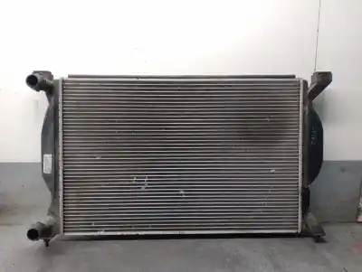 Peça sobressalente para automóvel em segunda mão Radiador De água por SEAT EXEO (3R2) 1.6 Referências OEM IAM 8E0121251A  8E0121251A