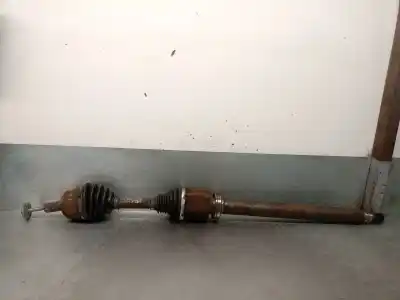 Gebrauchtes Autoersatzteil getriebe vorne rechts zum volvo v40 fastback (525) d3 oem-iam-referenzen p31280682