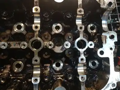 Peça sobressalente para automóvel em segunda mão cabeça / culatra por mazda 6 hatchback (gh) 2.2 mzr-cd (gh10) referências oem iam r2aa10100 r2aa10220 r2aa10090e