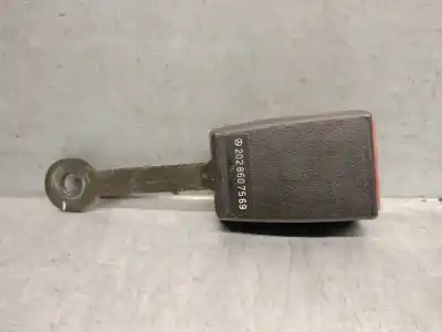 Pezzo di ricambio per auto di seconda mano GANCIO CINTURA ANTERIORE DESTRO per MERCEDES-BENZ CLASE C (W202) BERLINA 1.8 16V CAT Riferimenti OEM IAM 2028607569  
