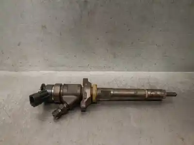 Pezzo di ricambio per auto di seconda mano Iniettore per PEUGEOT 308 1.6 16V HDi Riferimenti OEM IAM 0445110311 0445110311 BOSCH 