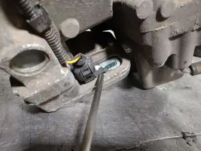 Pezzo di ricambio per auto di seconda mano differenziale posteriore per audi a3 (8p) 2.0 tdi riferimenti oem iam 0av525010c 0av525554e 0av525010l