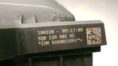 Peça sobressalente para automóvel em segunda mão suporte do filtro de ar por seat leon (kl1) 1.0 tsi referências oem iam 5q012961bs  5q0129607bd