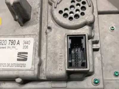 Peça sobressalente para automóvel em segunda mão quadrante por seat leon (kl1) 1.0 tsi referências oem iam 5fa920790a  5fa920790a