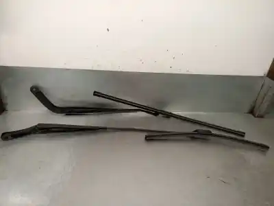 Автозапчасти б/у РЫЧАГ СТЕКЛООЧИСТИТЕЛЯ ПЕРЕДНИЙ ПРАВЫЙ за SEAT LEON (KL1) 1.0 TSI ссылки OEM IAM 5FB955410  