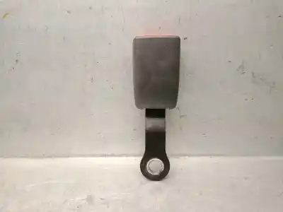 Second-hand car spare part right rear seat belt buckle for toyota corolla verso (r1) 2.2 d-4d sport oem iam references 733800f010b0