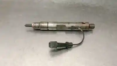 Second-hand car spare part injector for volvo v40 familiar 1.9 diesel oem iam references 7700875035