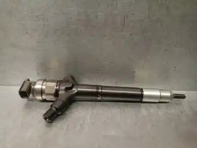 Piesă de schimb auto la mâna a doua INJECTOR pentru TOYOTA AVENSIS (_T25_) 2.0 D-4D (ADT250_) Referințe OEM IAM 236700R030  