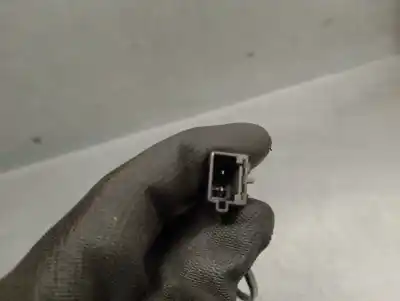 Peça sobressalente para automóvel em segunda mão chicote / encaixe cinto segurança dianteiro esquerdo por renault modus 1.5 dci diesel referências oem iam 8200684040  8200684040