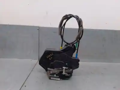 Second-hand car spare part rear right door lock for toyota corolla verso (r1) 2.2 d-4d sport oem iam references 690500f011