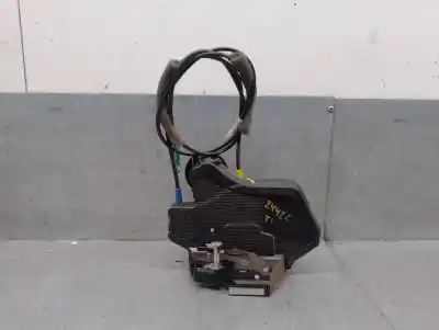 Second-hand car spare part rear left door lock for toyota corolla verso (r1) 2.2 d-4d sport oem iam references 690600f011