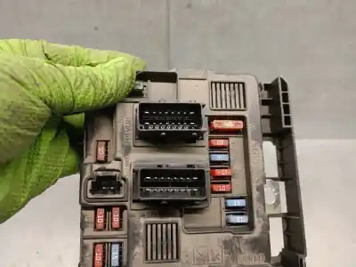 Second-hand car spare part fuse box unit for citroen berlingo 1.9 d multispace oem iam references 9650618580 t118470002j siemens 