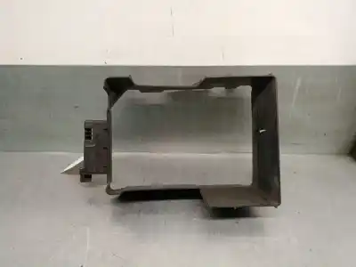 Peça sobressalente para automóvel em segunda mão GRADE DO RADIADOR DIANTEIRO por DACIA SANDERO III 1.0 TCE 90 Referências OEM IAM 215589978R  