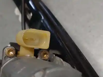 Second-hand car spare part driver left window regulator for bmw 3 (e46) 328 i oem iam references 676283620630  51337020659