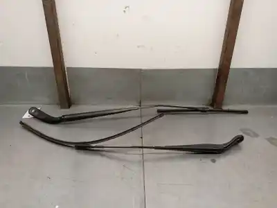 Tweedehands auto-onderdeel RUITENWISSER ARM RECHTS VOOR voor MERCEDES-BENZ VITO FURGÓN (W447) 109 CDI (447.601, 447.603, 447.605) OEM IAM-referenties A4478200000  