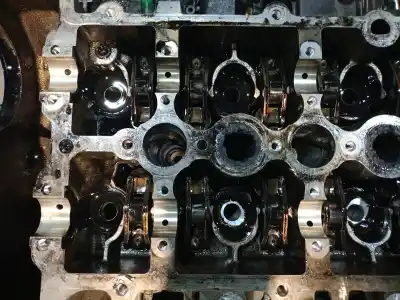 Pezzo di ricambio per auto di seconda mano testata motore per bmw 3 (e90) 318 d riferimenti oem iam 7787521 13712246997 11127806058