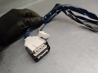 Second-hand car spare part steering column for toyota auris 1.8 16v (híbrido) oem iam references 4520002440  32303450159