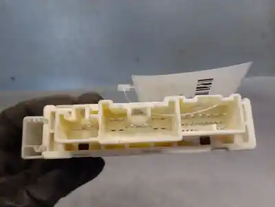Second-hand car spare part electronic module for toyota auris 1.8 16v (híbrido) oem iam references 8264112280  
