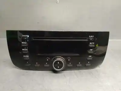 Pezzo di ricambio per auto di seconda mano Impianto Audio / Radio Cd per FIAT PUNTO (EVO) (199) 1.3 16V JTD CAT Riferimenti OEM IAM 7355354400  735526154