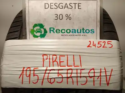 Pièce détachée automobile d'occasion PNEU pour FORD FOCUS C-MAX (CAP) 1.6 TDCi CAT Références OEM IAM 19565R1591V  