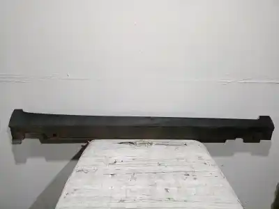 Peça sobressalente para automóvel em segunda mão EMBALADEIRA LATERAL por HYUNDAI BAYON (BC3) 1.2 MPI Referências OEM IAM 87752Q0400  