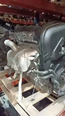 Pièce détachée automobile d'occasion MOTEUR COMPLET pour VOLVO V40 FAMILIAR  Références OEM IAM B4184S  190411