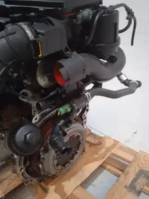 Pièce détachée automobile d'occasion moteur complet pour peugeot 206 berlina 1.4 hdi références oem iam 8hx  