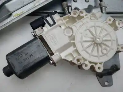 Second-hand car spare part passenger side right window regulator for smart forfour 1.3 cat oem iam references 0130822207  