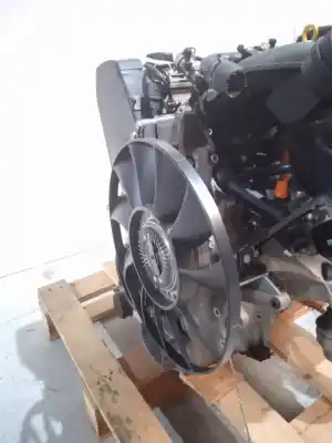 Pezzo di ricambio per auto di seconda mano MOTORE COMPLETO per VOLKSWAGEN PASSAT BERLINA (3B3)  Riferimenti OEM IAM AZM  