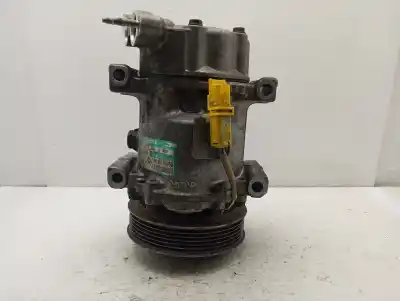 Pezzo di ricambio per auto di seconda mano compressore aria condizionata per peugeot 206 berlina 1.4 hdi riferimenti oem iam 9646273880  