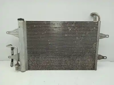 Автозапчасти б/у конденсатор / радиатор кондиционера воздуха за skoda fabia (5j2 ) * ссылки oem iam 6q0820411k  